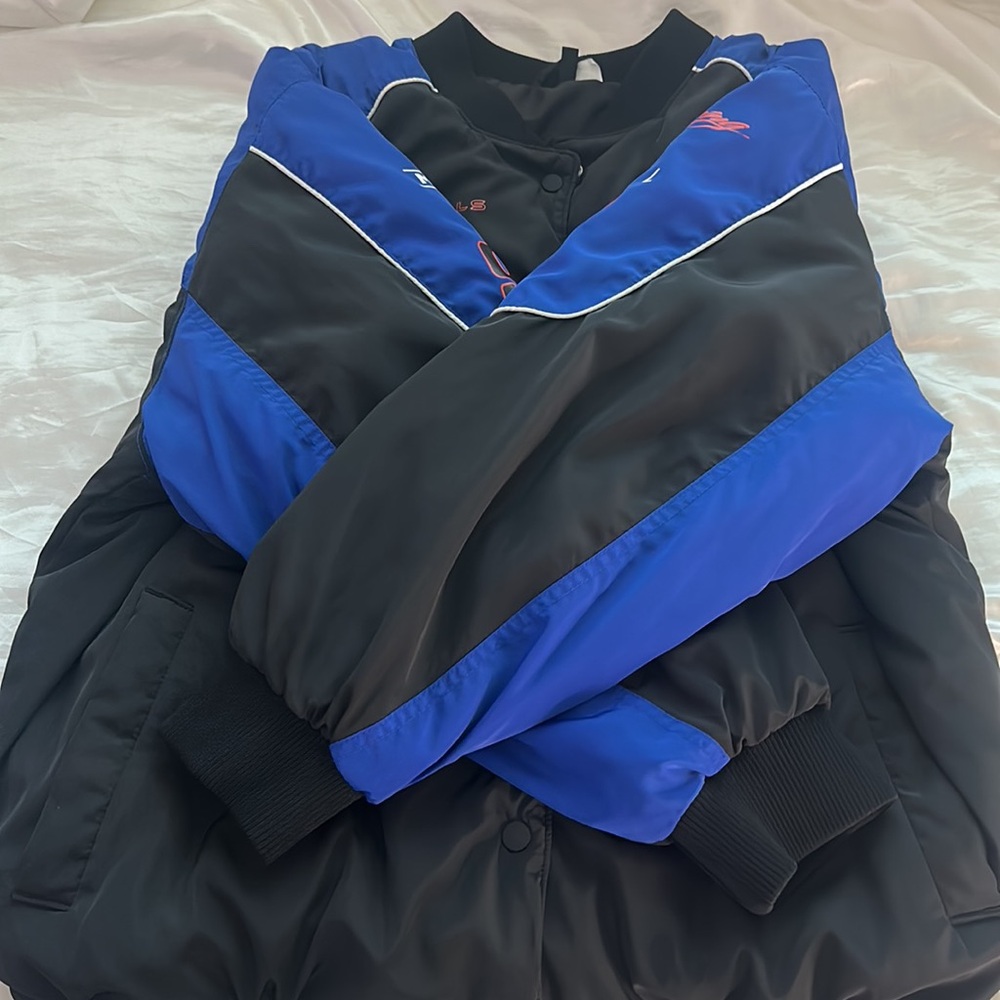 Bomber jacket - Picture 3 of 5